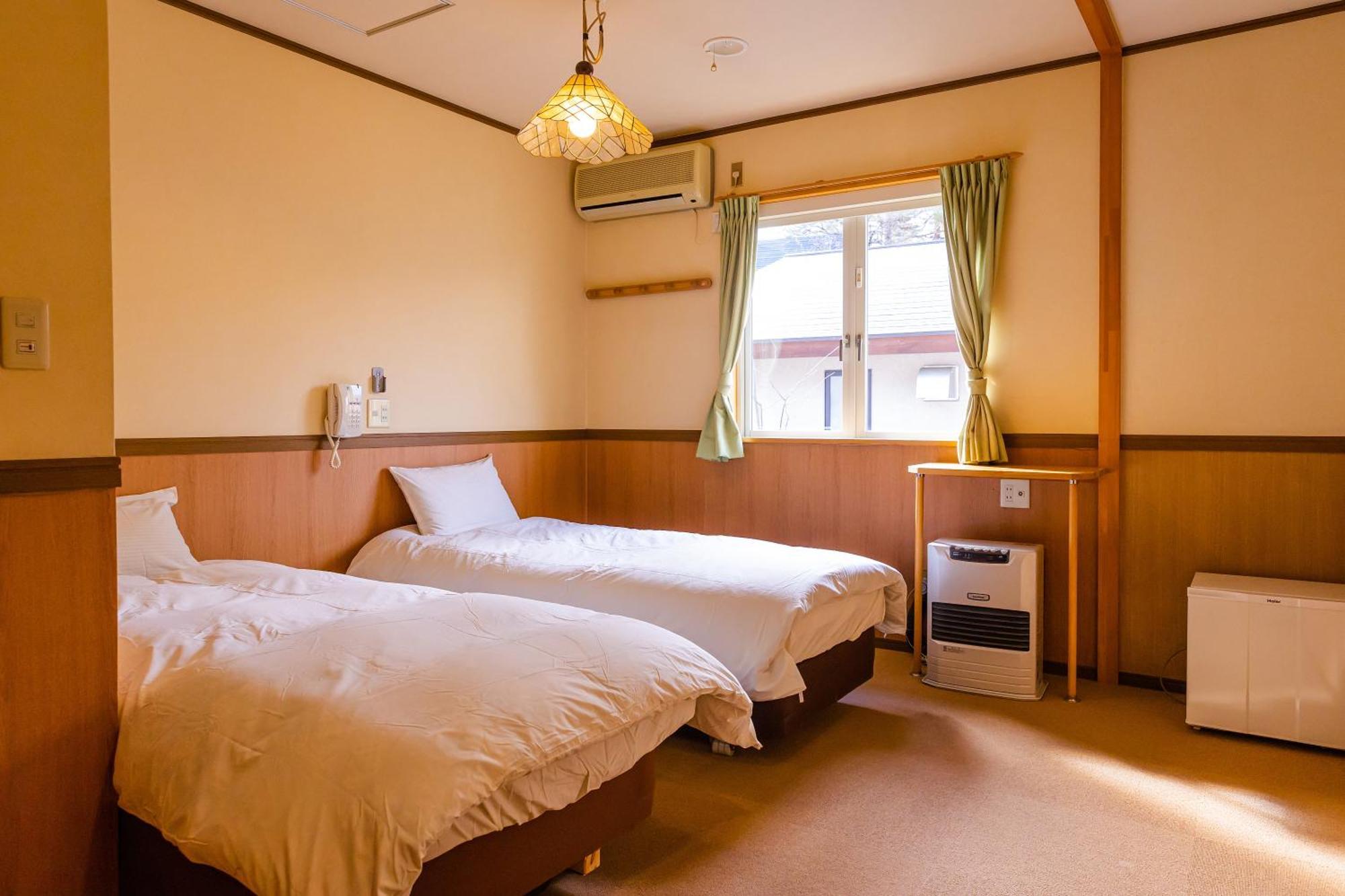Funny Inn Hakuba Exterior foto