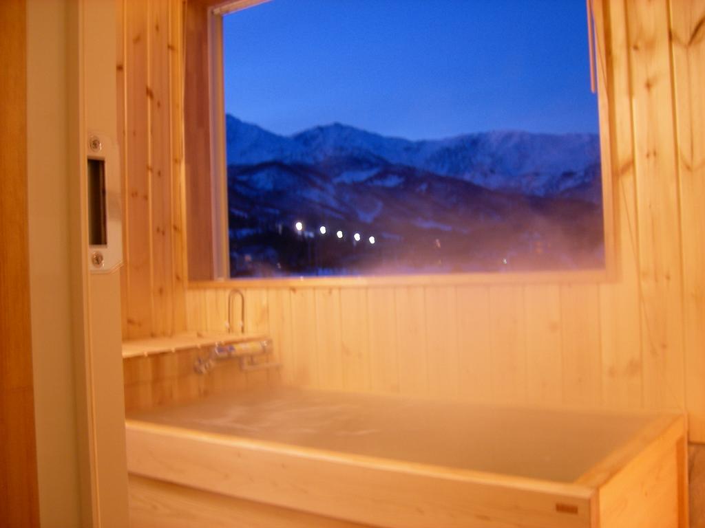 Funny Inn Hakuba Exterior foto